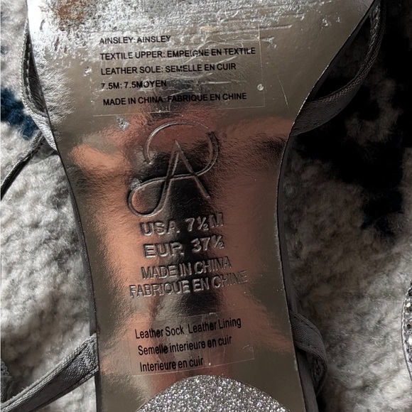 🖤Elegant Silver Strappy Women's Sandals - Picture 2 of 10